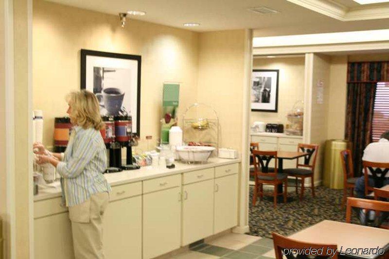 Hampton Atlanta-woodstock Hotel 3*